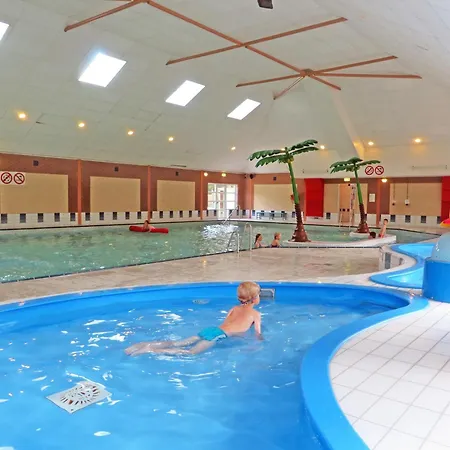 Campismo de Luxo Glamping Tent With Kitchen And Bathroom, On A On The Ijsselmeer