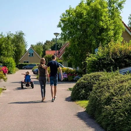 Glamping Tent With Kitchen And Bathroom, On A On The Ijsselmeer *
