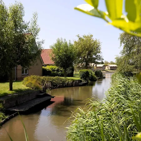 אוהל מפואר Glamping Tent With Kitchen And Bathroom, On A On The Ijsselmeer *